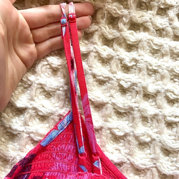 American Eagle Cut Out Floral Elastic Beach Dress - Picture 5 of 6